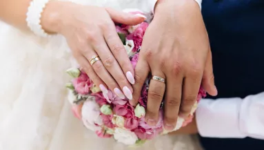 Nagy bejelentés: 10 év után házasodott össze a magyar sztárpár! - Fotó