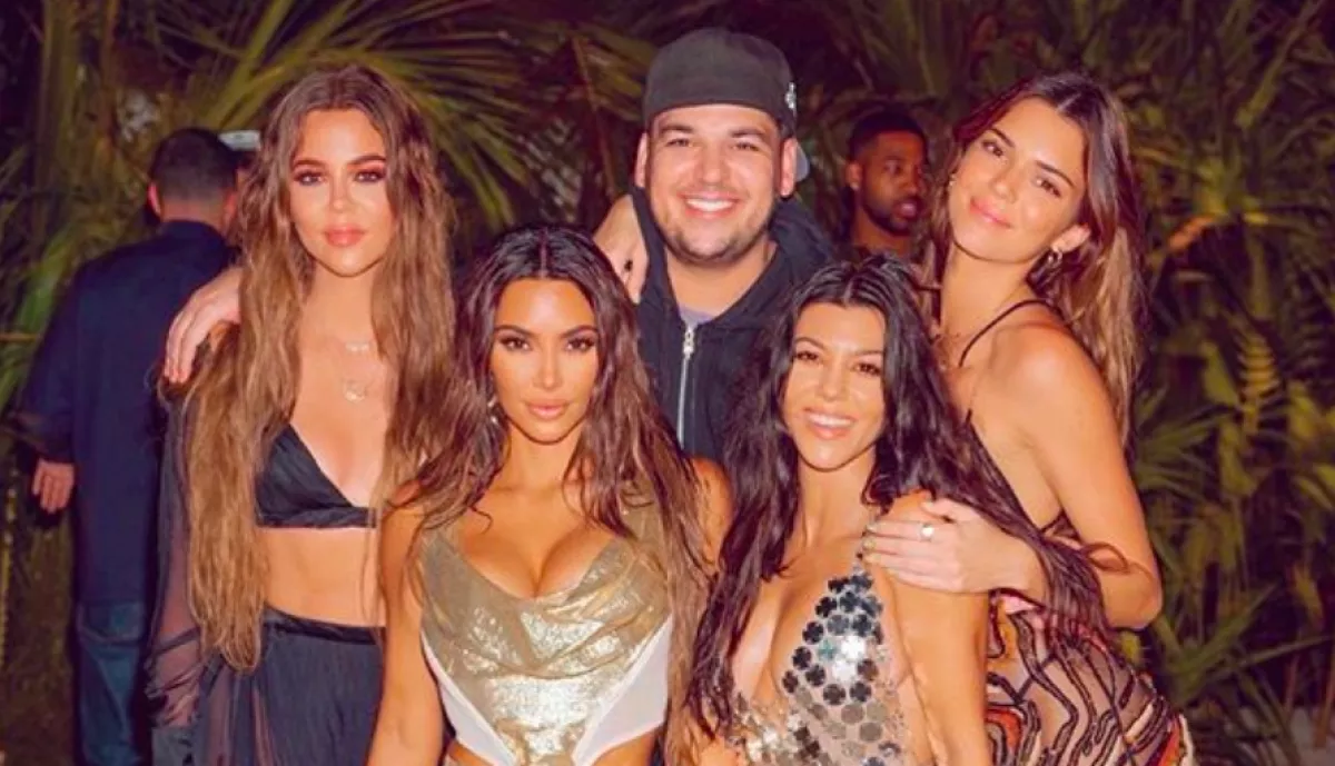 Vége Kardashianék tévéshowjának - sztárcsalád váltja őket a képernyőn! - Fotók