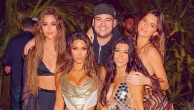 Vége Kardashianék tévéshowjának - sztárcsalád váltja őket a képernyőn! - Fotók