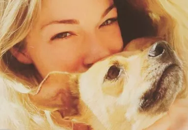 MEGRÁZÓ KÉPEK: kiújult a 38 éves énekesnő betegsége! 