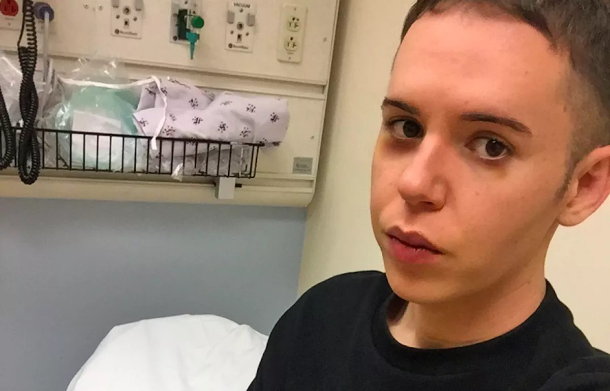 LÁTTAD? Eltűnt a srác, aki Britney Spears-szé operáltatta magát! Így néz ki ma!