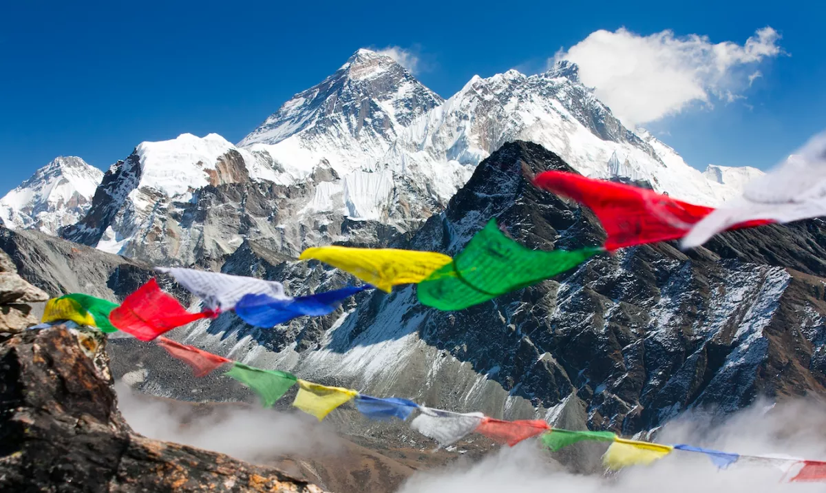 MEGMÉRTÉK: a Mount Everest magasabb, mint eddig hittük!