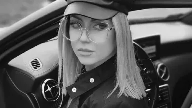 Gyászol Tolvai Reni