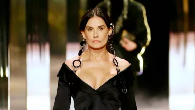 KIFUTÓ: Így néztek ki a világsztárok a Fendi bemutatóján! - Fotók