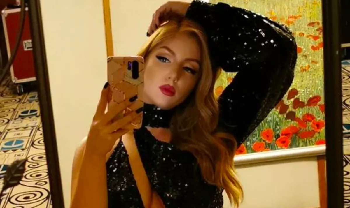 - 17 KG: Tolvai Reni bőrszerkóban, dominaként villantott! - Fotók