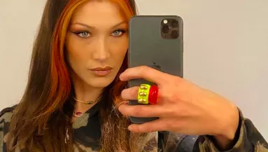 BÁTOR: így néz ki a 24 éves Bella Hadid smink és retus nélkül - Fotók