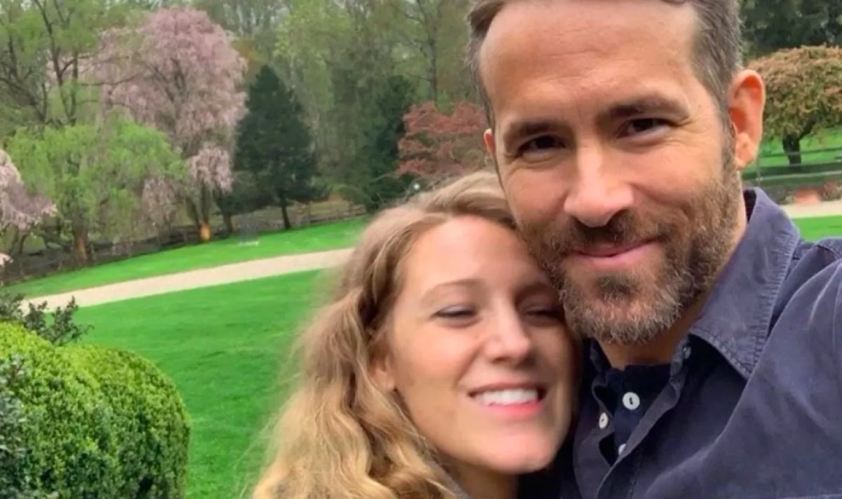 VIDEÓ: Ryan Reynolds festette Blake Lively haját - szerinted milyen lett? 