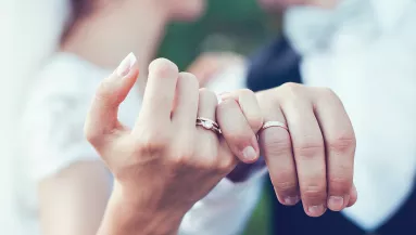 FOTÓK: összeházasodott a TV2 szerelmespárja!