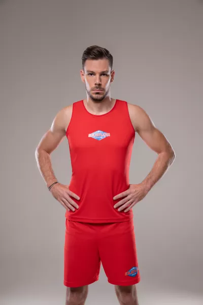 IMREH BALÁZS. Igazi ikrek, szeret utazni és nyitott az újdonságokra, amiben az Exatlon során garantáltan nem lesz hiány. Matematikából volt a legjobb a suliban, és bár a csípős ételeket szereti a legjobban, az édességekkel is le lehet venni a lábáról. Kerüli a konfliktusokat, korábban a vívásban is kipróbálta magát.