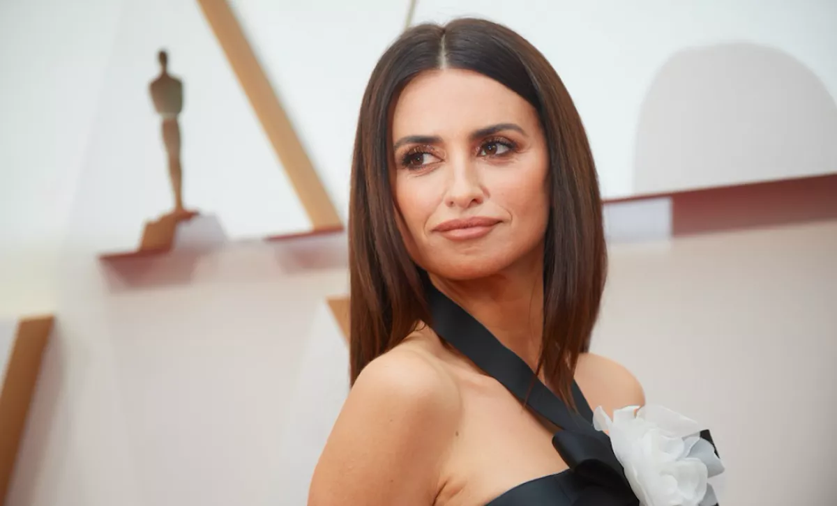 És akkor a 46 éves Penelope Cruz levágatta a haját! - Fotók
