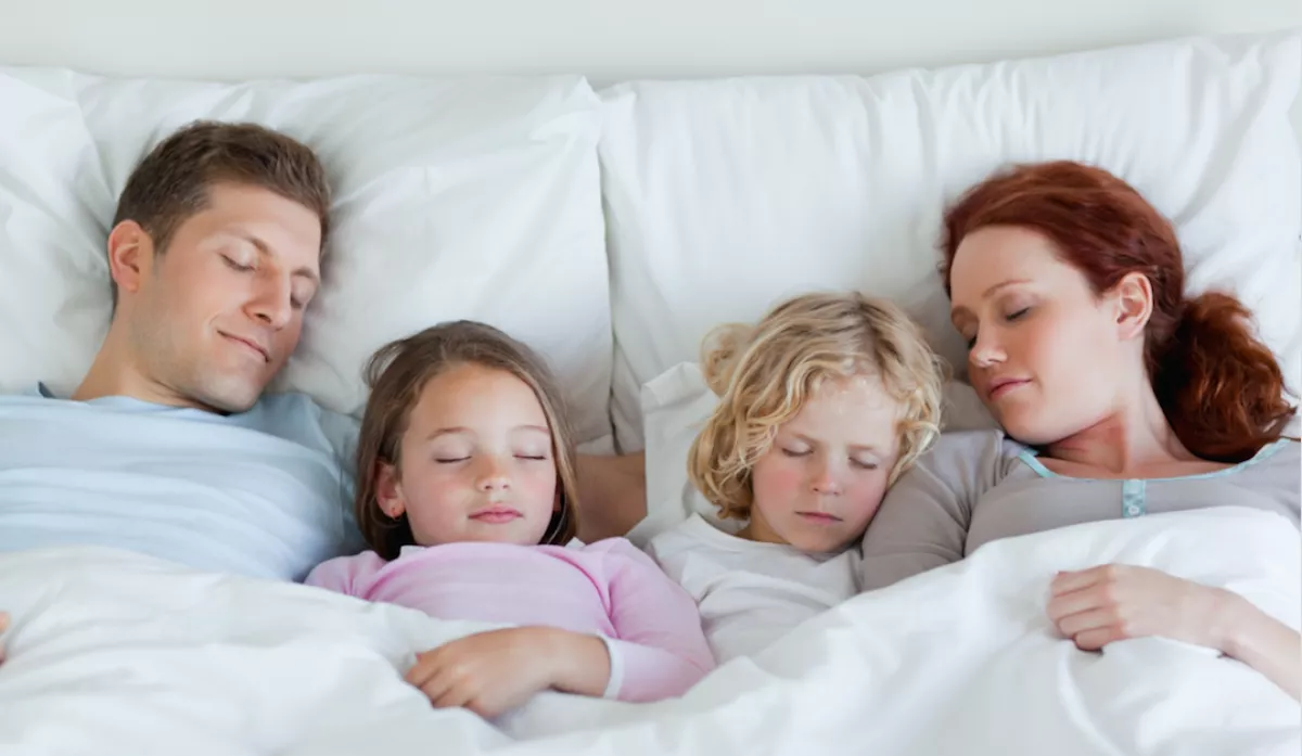 HÁNY ÉVES VAGY? Ennyit kellene naponta aludnod az életkorod szerint!