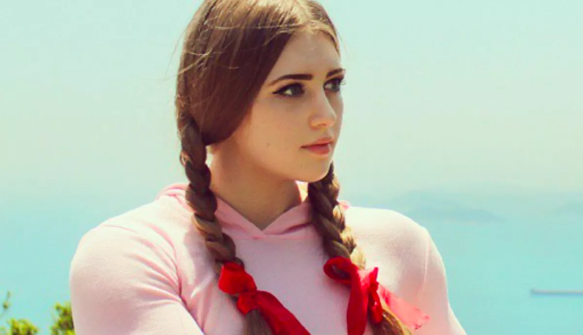 KIPATTINTVA: sokak szerint Juli a legszebb nő a világon a teste miatt! - Fotók