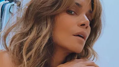 FOTÓK: Megdöbbent a világ Halle Berry új haján - Megmutatta szerelmét!