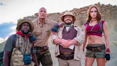 HOPPÁ! Budapesten szelfizget a Jumanji sztárja! - Fotók