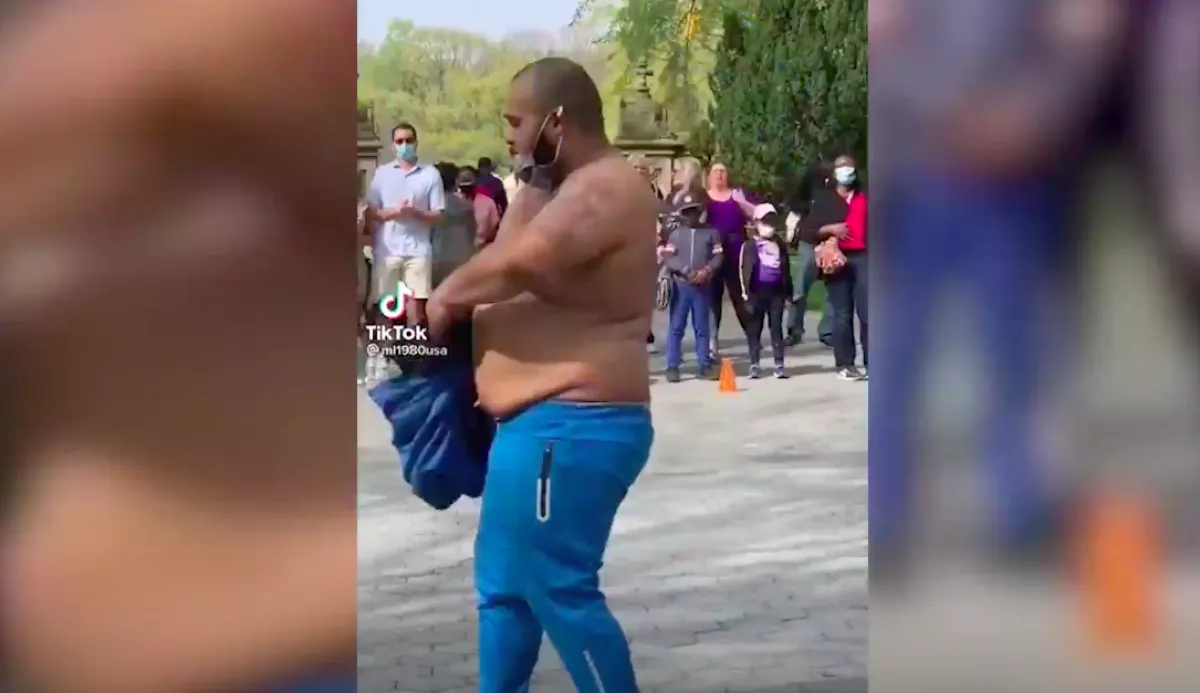 Nem hiszed el, ez a fickó mit tud - Videó