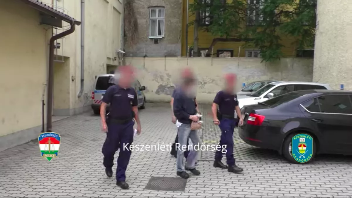 Megölte az újszülött fiát - beazonosították a tettest! - Videó