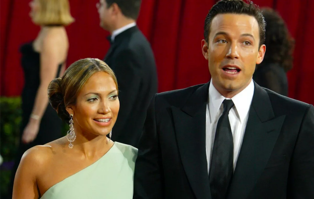 J-LO EXE SOKKOT KAPOTT - Minden titkos üzenetváltásokkal kezdődött... - FOTÓK