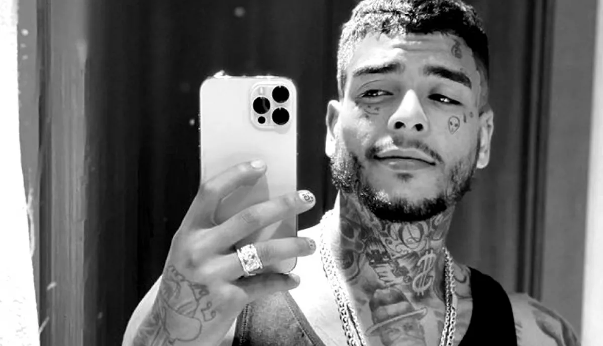 MEGRÁZÓ KÉPEK: 23 évesen, egy szállodában halt szörnyet az énekes! - Fotók