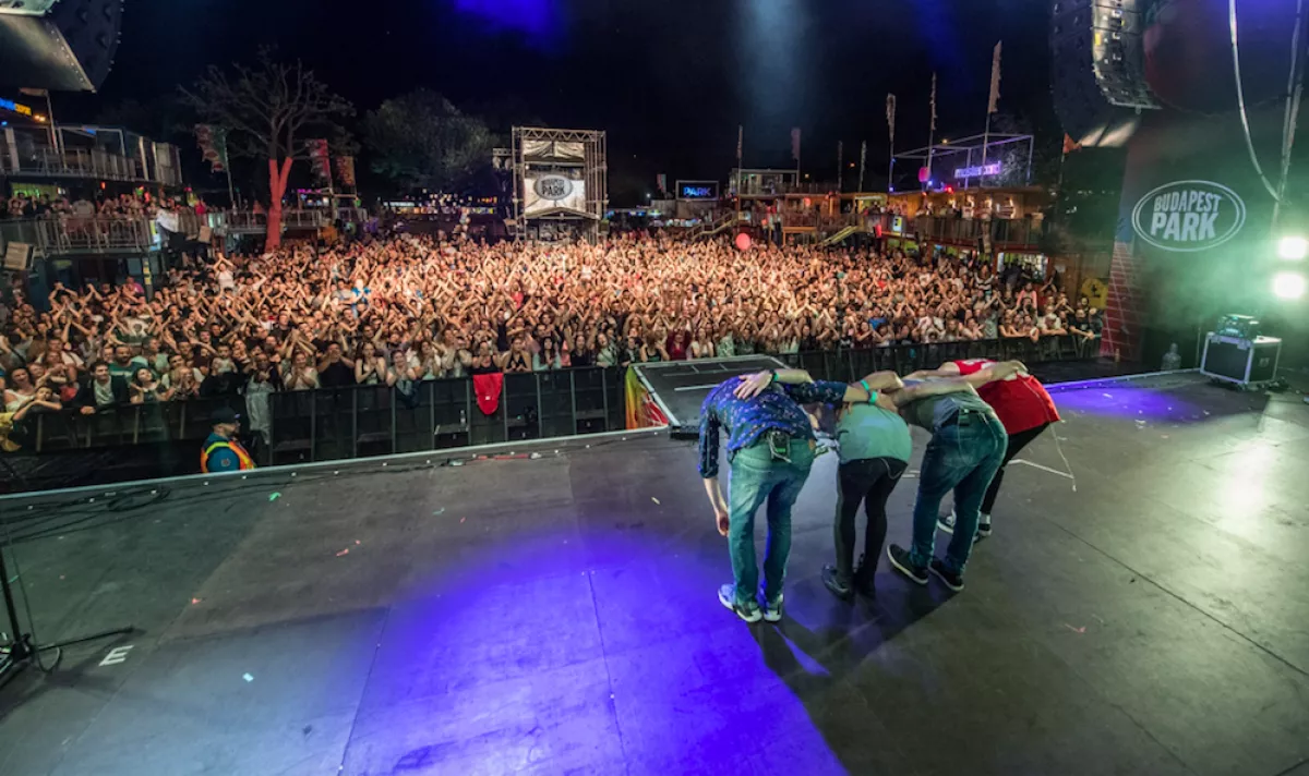 Nehéz döntést hoztak: megszűnik a népszerű magyar zenekar