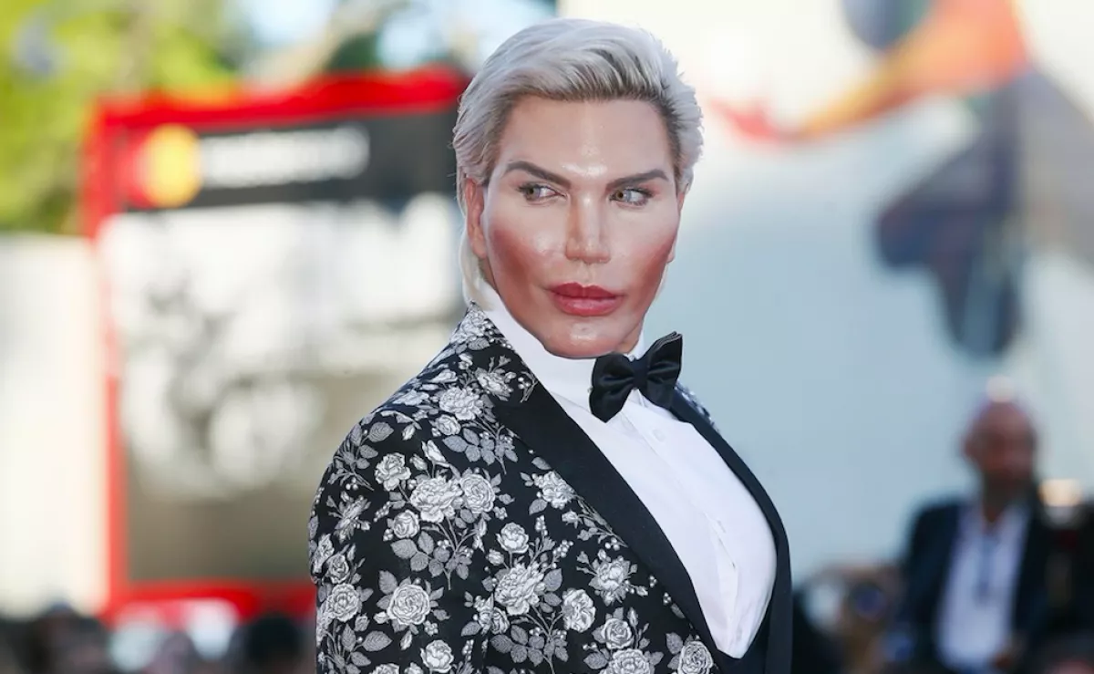 MALŐR: 100 kiló felé hízott a néhai Ken Baba - az életéért aggódik! - Fotók