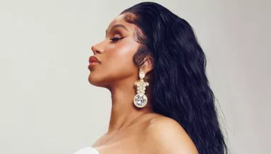 Polgárpukkasztó képpel tudatta: második gyermekét várja Cardi B - FOTÓ