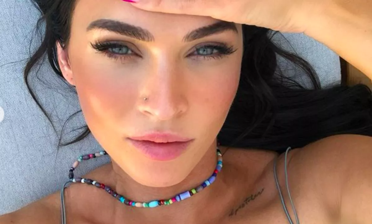 RÉM KÍNOS: Megan Fox photoshop bakiján röhög a világ! - FOTÓK 