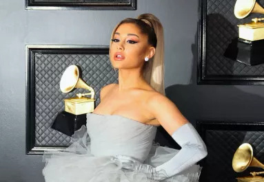 FOTÓK! Tízmillióan követik Ariana Grande 15 éves klónját - Az énekesnő is imádja!