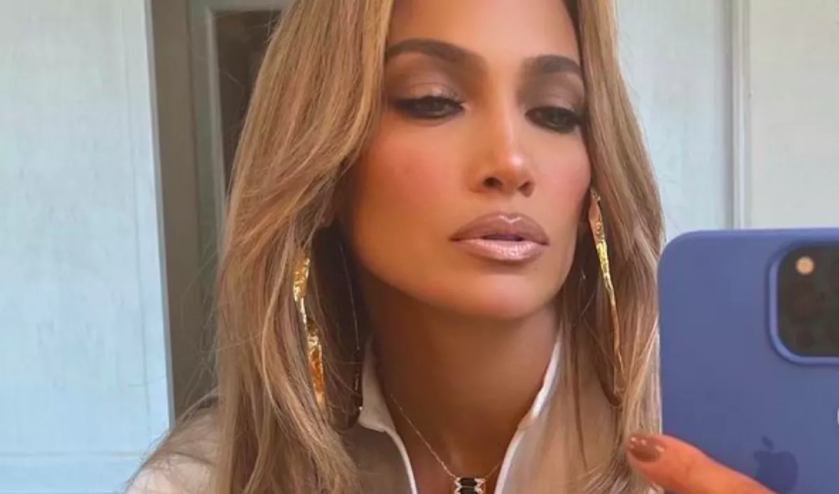 EZT A CSÓKOT LÁTNOD KELL! J-Lo hivatalossá tette a kapcsolatát Ben Affleck-kel! - FOTÓK