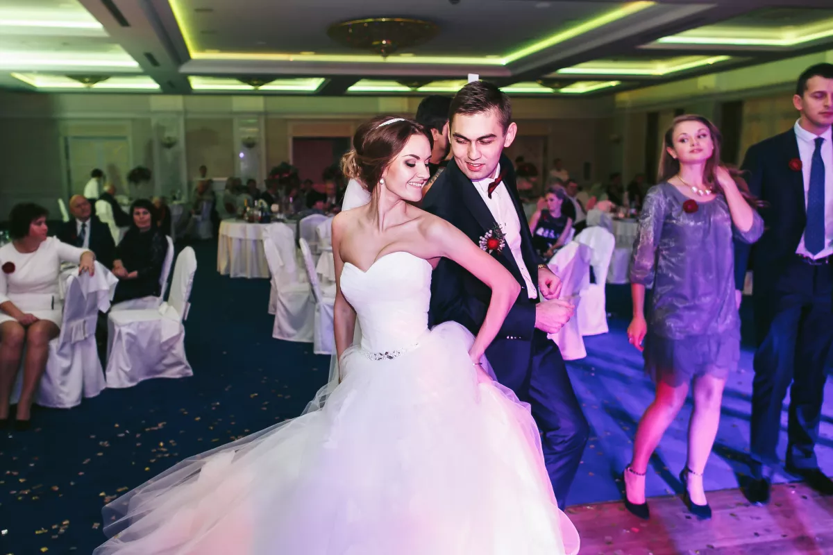 Íme a 10 legtrendibb esküvői dal 2021-ben! 