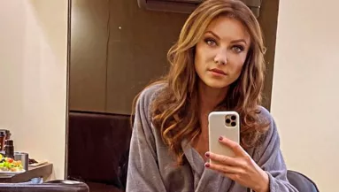 Nicsak, pocak! Íme, az első fotó a hármasikrekkel várandós Rúzsa Magdiról