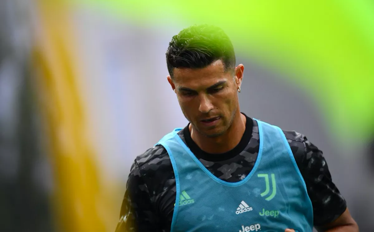 KARANTÉNBA KERÜLT CRISTIANO RONALDO! Egyenesen ide vitték a reptérről - FOTÓK