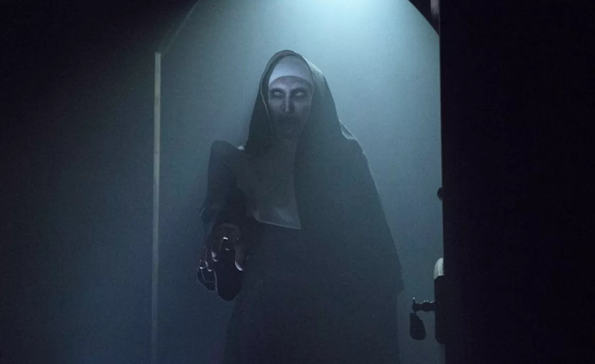 BUDAPESTEN IS JÁRT - Felismered Az Apáca című film főhősét smink nélkül? - Fotók