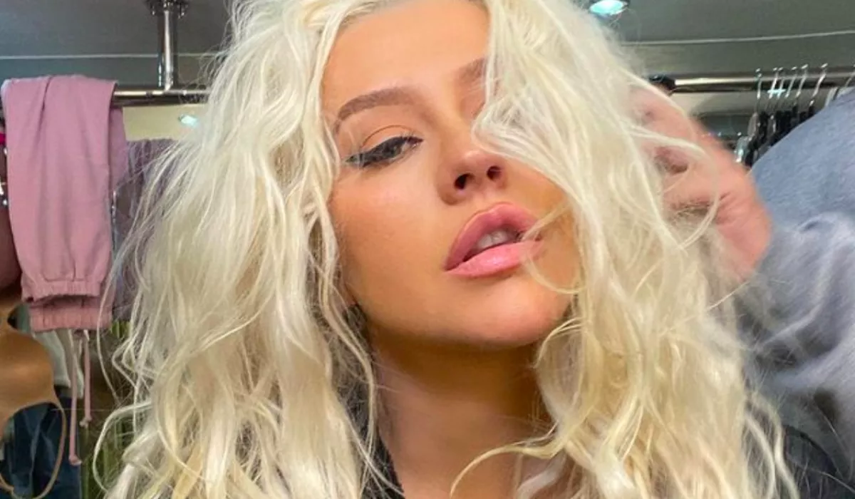 Új hajával más ember lett Christina Aguilera - Fotók