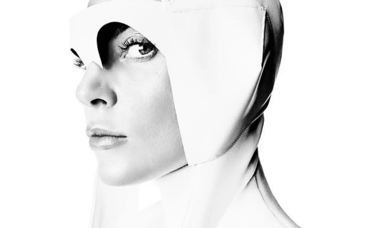 Ruha nélkül mutatta meg magát a Vogue-nak Lady Gaga - Fotók