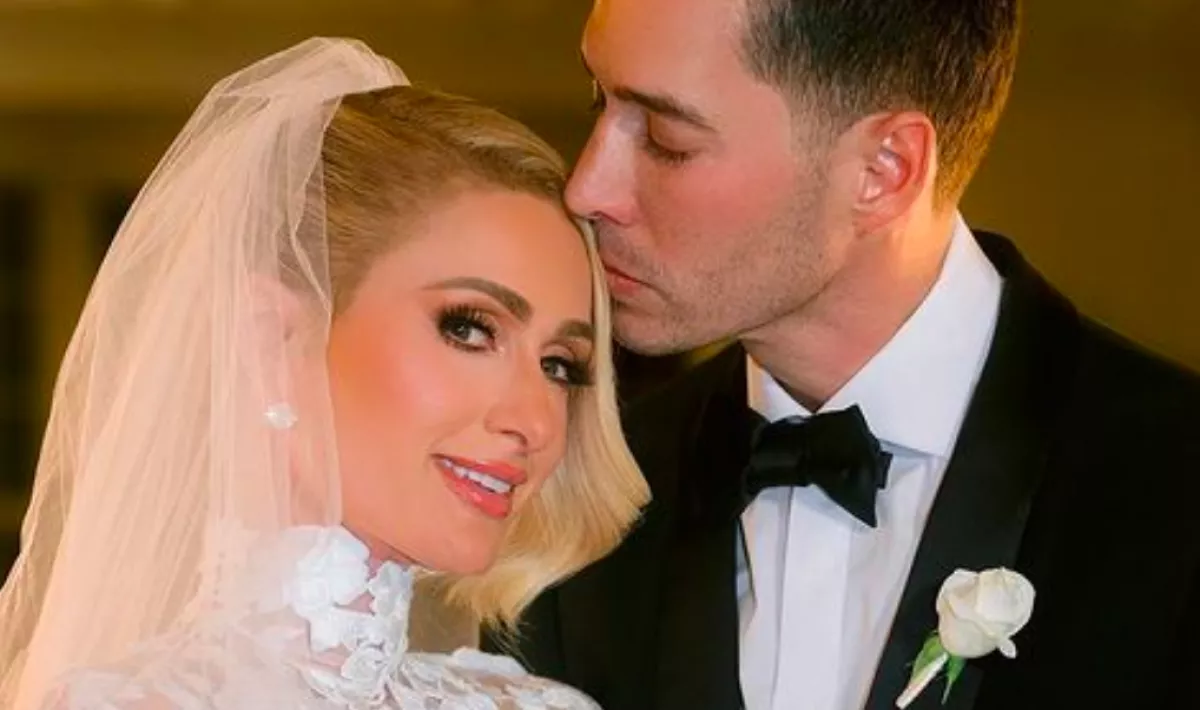 Meglepetés az álomesküvő után: Paris Hilton férjének van egy lánya - Fotók