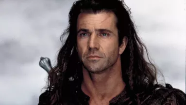 Egy budapesti étteremben bukkant fel Mel Gibson - szelfizett a pincérekkel!