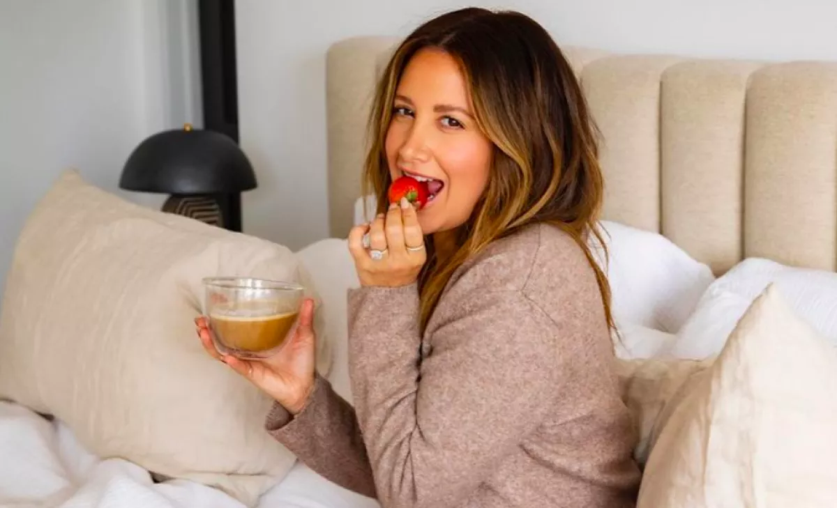 VASGYÚRÓ: megmutatta 8 hónapos kislányát Ashley Tisdale - Fotók