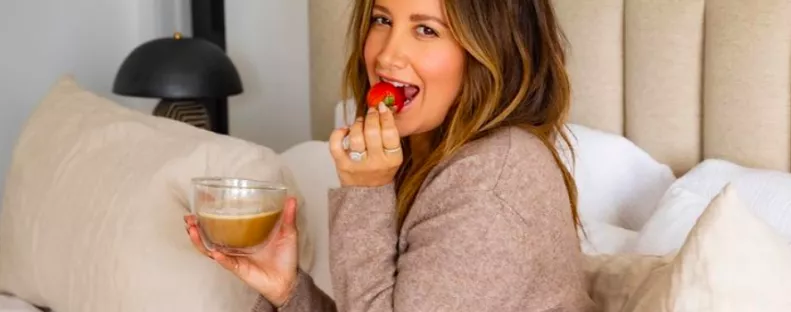 VASGYÚRÓ: megmutatta 8 hónapos kislányát Ashley Tisdale - Fotók