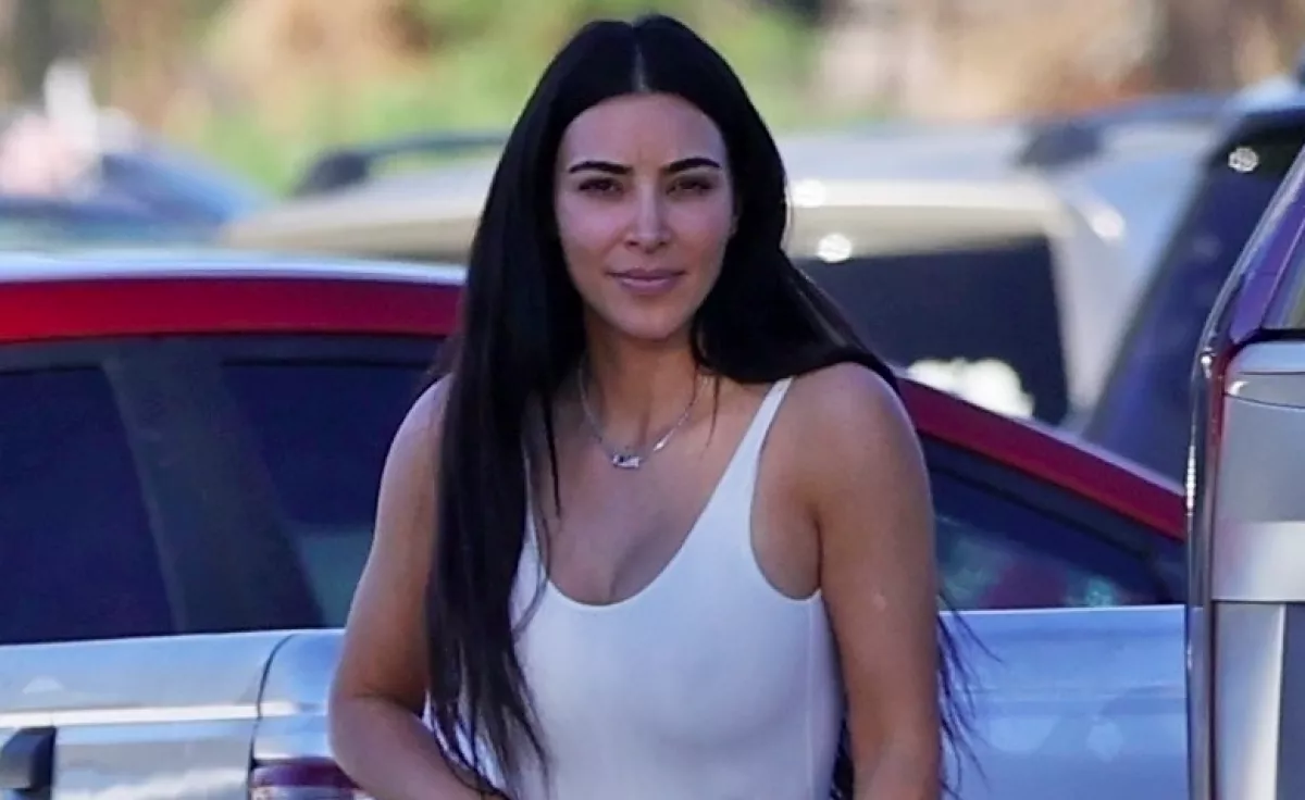 ITT A BIZONYÍTÉK: 28 éves szívtipróval jött össze a 41 éves Kim Kardashian - Fotók