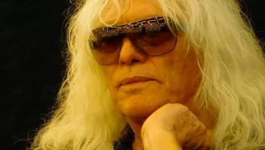 Nagy a baj! Lélegeztetőgépen van Kóbor János