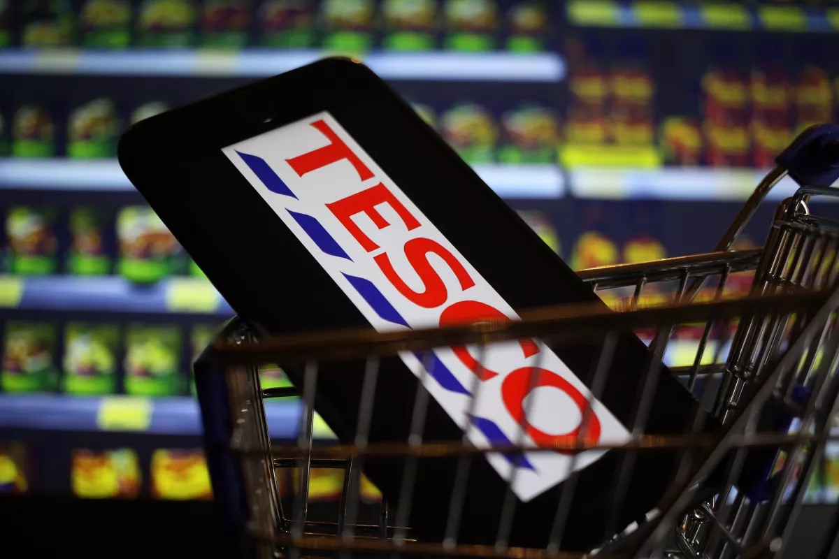 NE EDD MEG! Penészes ételt hív vissza a Tesco!
