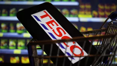 NE EDD MEG! Penészes ételt hív vissza a Tesco!