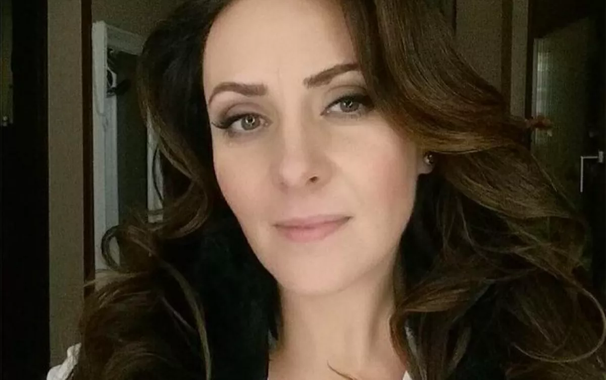 Váratlan bejelentés: minden koncertjét lemondta a magyar énekesnő!