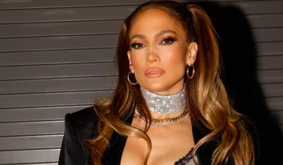 J-LO RÓZSASZÍN HAJJAL - Meglepő kép került az Instagramra! - Fotók