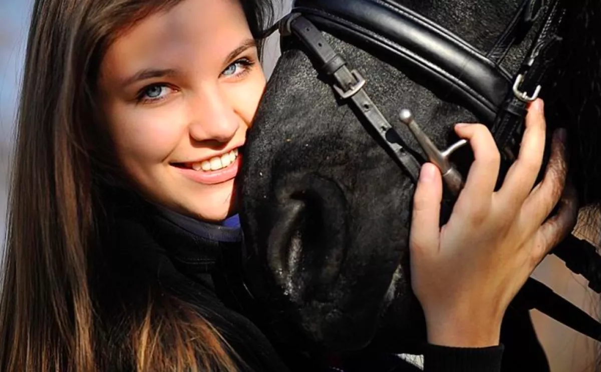 KITÁLALT: így szedte fel a gyönyörű magyar lányt Schumacher fia - Fotók