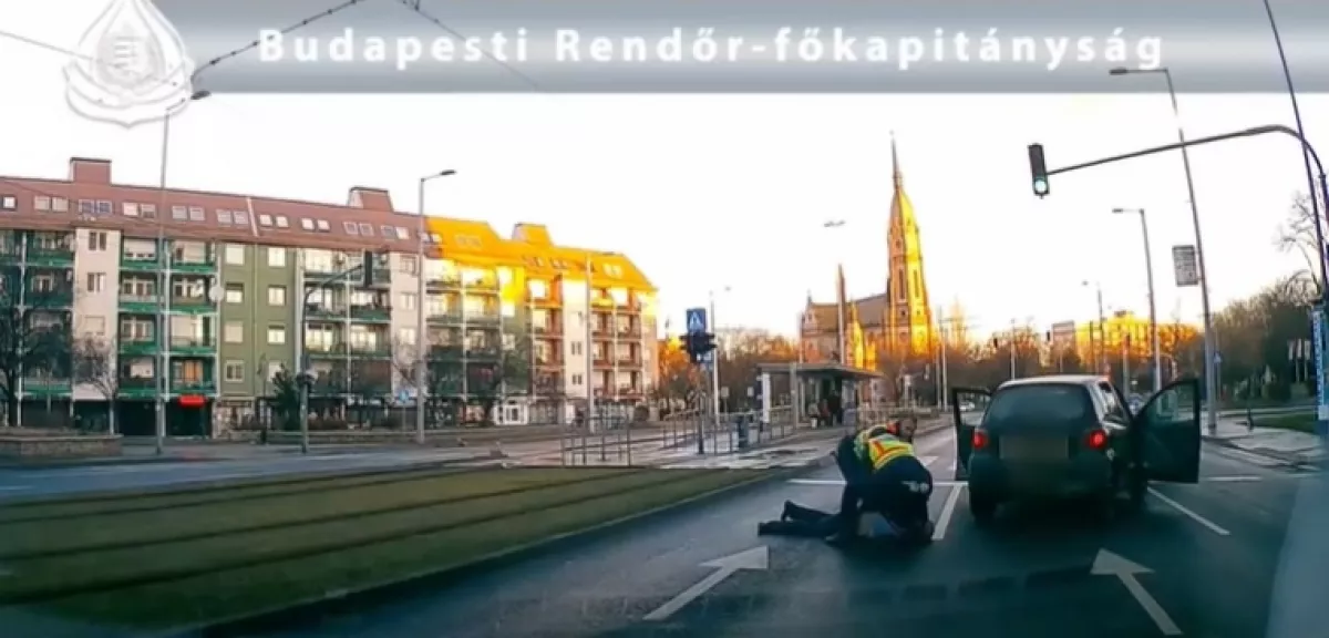 Bedrogozva, ittasan, nyomkövetővel a lábán okozott balesetet Tamás - Videó