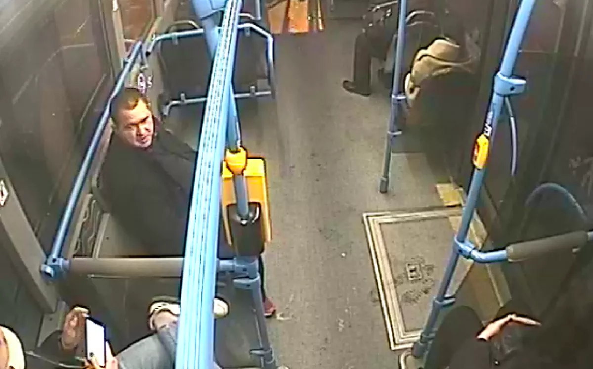 VIDEÓ: ezt a férfit keresi a magyar rendőrség! Felismered?