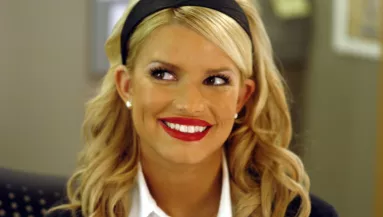 ÜRES TEKINTET, PÜFFEDT FEJ: alkoholista képét posztolta a színésznő!