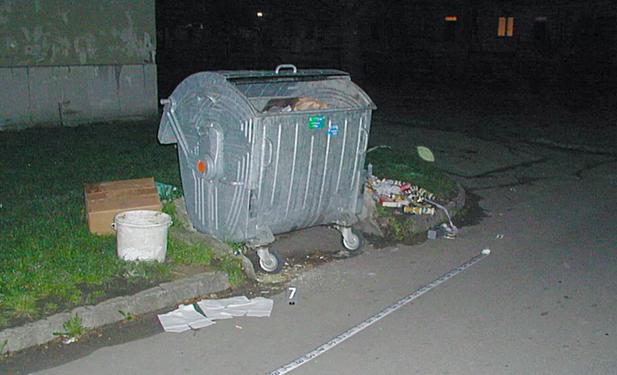 FOTÓK: egy konténernél rántotta földre a 27 éves nőt, majd többször meg is szúrta... - Friss hírt közölt a rendőrség!