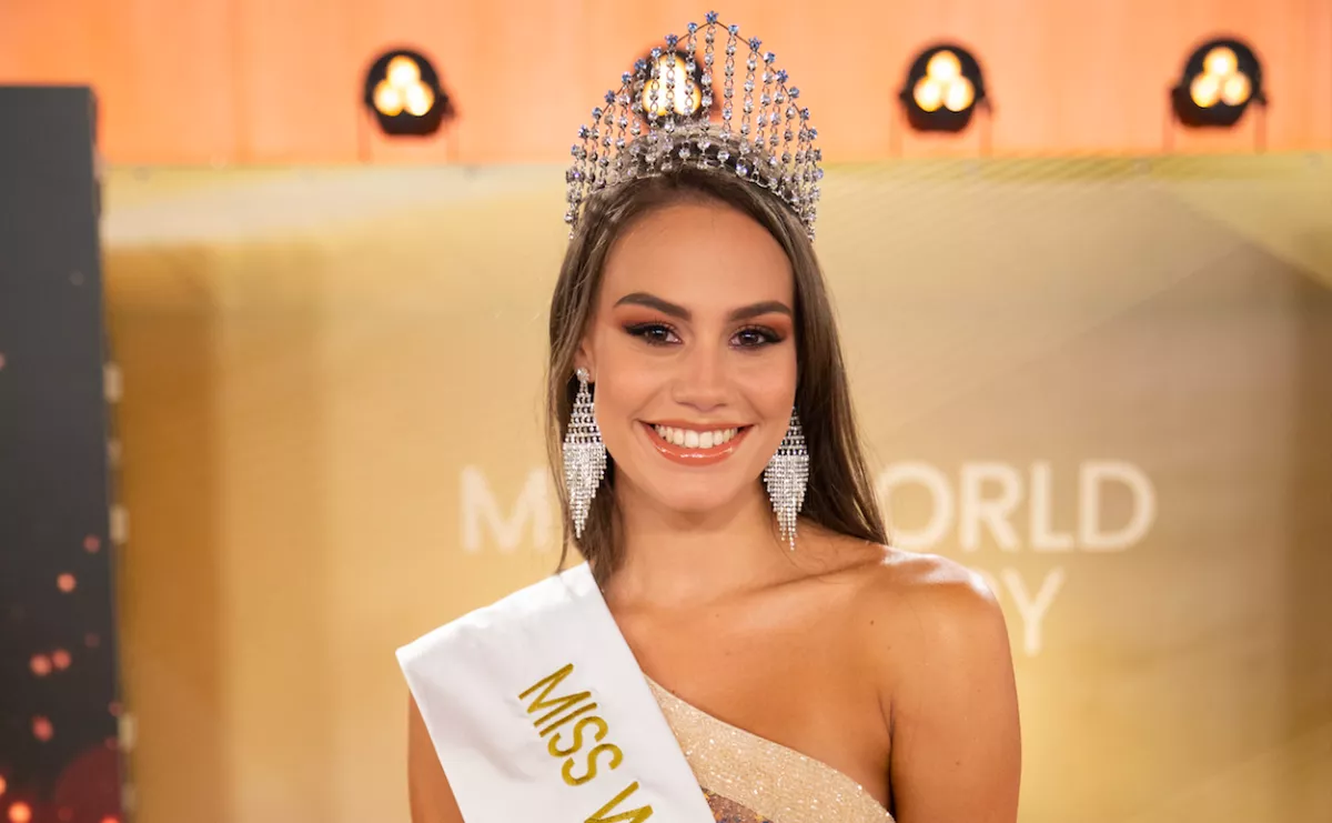 FANTASZTIKUS HÍR: a Miss World legjobbjai közé jutott Tótpeti Lili